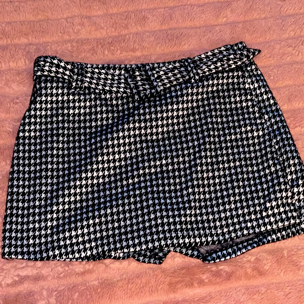 Eye Candy Skorts
